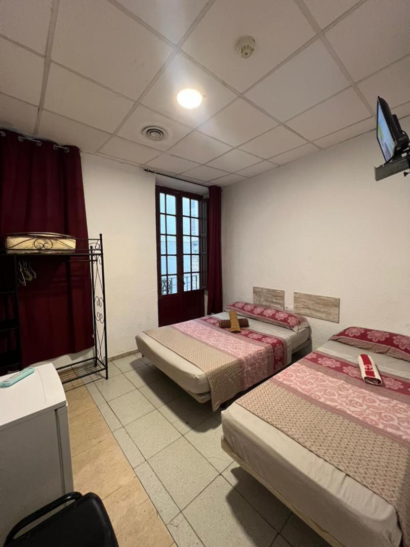 阿利坎特 米兰旅馆酒店 外观 照片 A room at the hotel